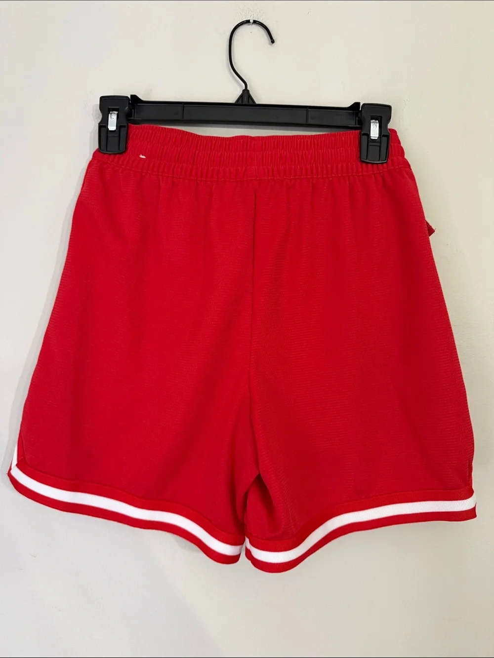 Nike boys youth Red Athletic Shorts Size Large